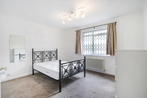 2 bedroom flat to rent, Westpoint, 49 Putney Hill, London