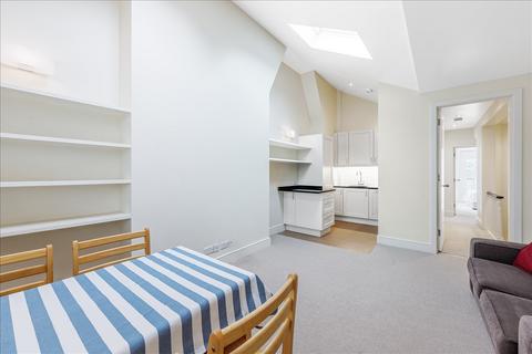 19d Askew Road, London, W12 9AD