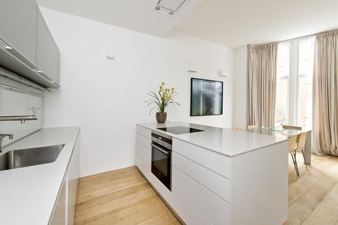 2 bedroom flat for sale, Embankment Gardens SW3