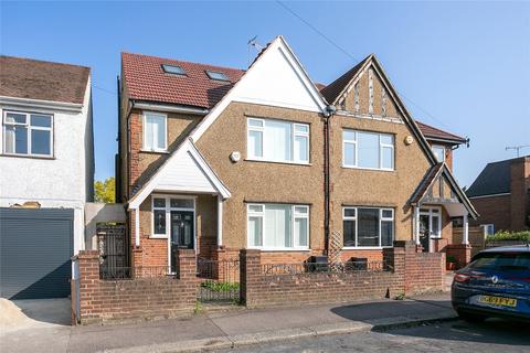 4 bedroom semi-detached house to rent, King Georges Avenue, Watford, Hertfordshire, WD18