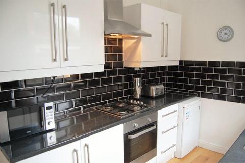 3 bedroom house share to rent, GRISTHORPE ROAD