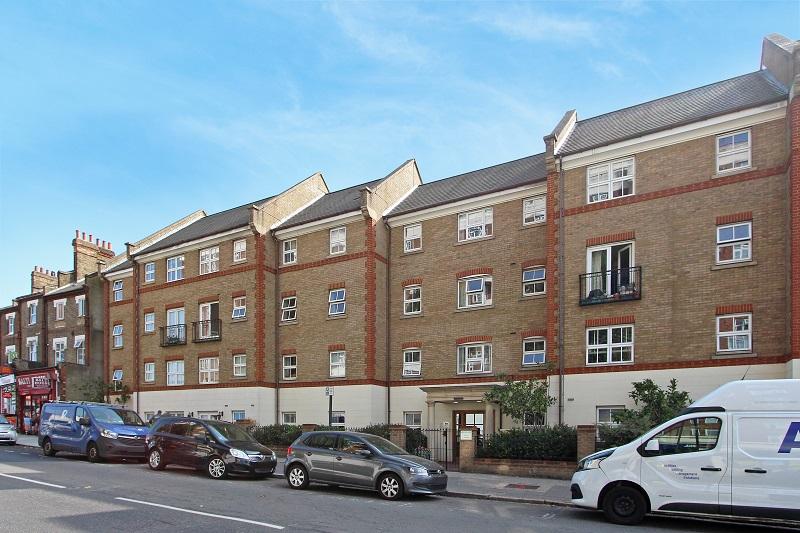 Pegasus Court, 194 Horn Lane, Acton, W3 1 bed flat for sale £210,000