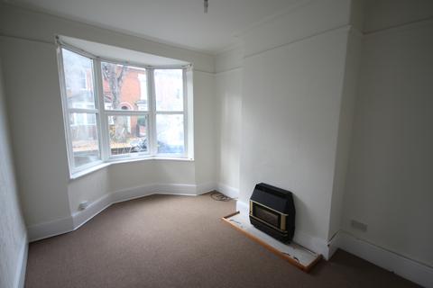 3 bedroom end of terrace house to rent, The Grove, Kettering NN15