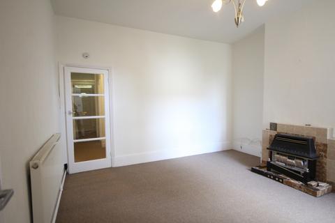 3 bedroom end of terrace house to rent, The Grove, Kettering NN15