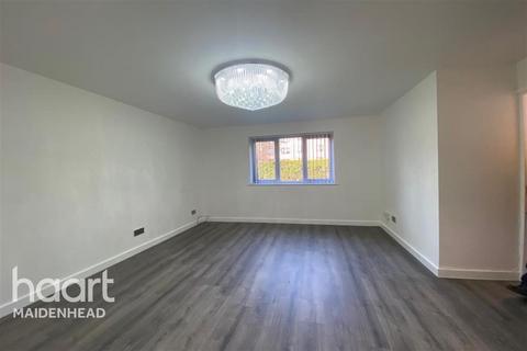 2 bedroom flat to rent, Walpole Road, SL1 6PQ