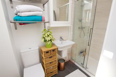 3 bedroom semi-detached house to rent - Mary Box Crescent, Witney, Oxfordshire, OX29