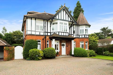 5 bedroom detached house for sale - Castle Road, Weybridge, Surrey, KT13