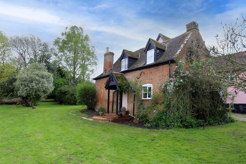 5 bedroom detached house for sale, Gulpher Road, Suffolk IP11