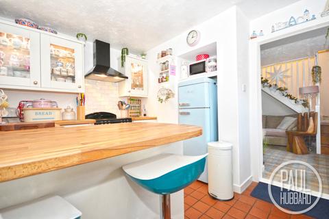 2 bedroom cottage for sale - Tonning Street, Lowestoft, Suffolk