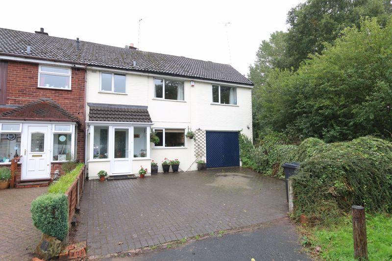 Johns Grove, Great Barr 5 bed semidetached house £370,000