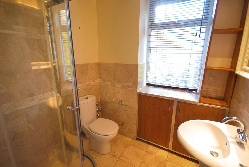 Shower &amp; W/C
