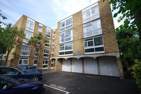 2 bedroom flat to rent, FLAT 8, 20 WESTERGATE CORFTON ROAD
