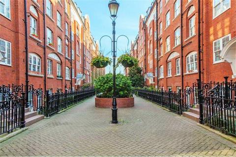 Studio to rent, Page Street, Westminster, London, SW1P 4BH