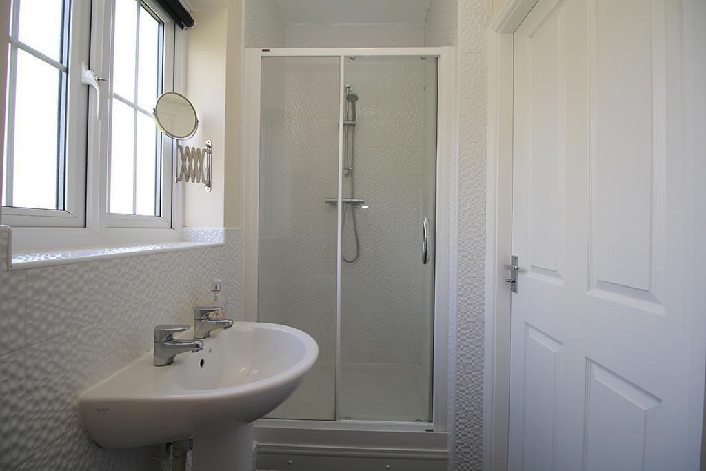 En Suite Bathroom