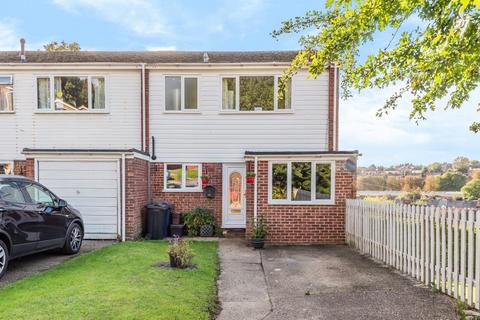 29 Birch Way, Chesham, HP5 3JL