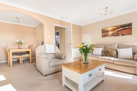 29 Birch Way, Chesham, HP5 3JL