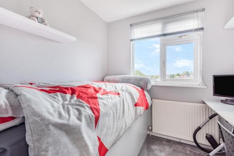 29 Birch Way, Chesham, HP5 3JL