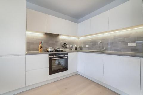 1 bedroom flat to rent, John Cabot House, E16