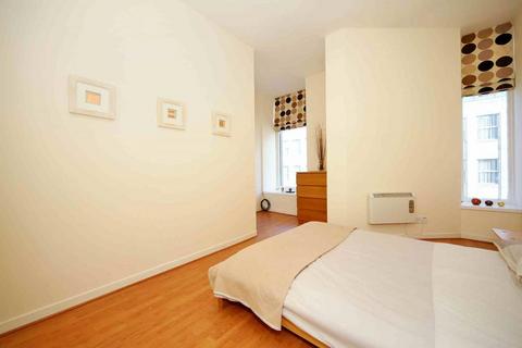 2 bedroom flat to rent, Bridge Street, Flat B, AB11