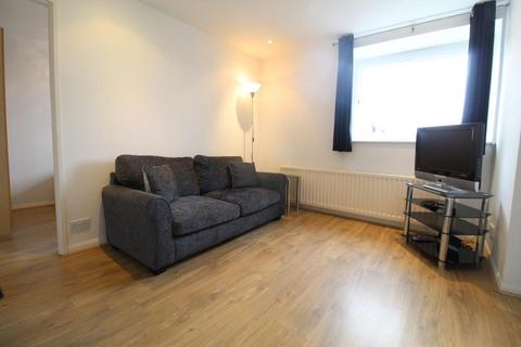 1 bedroom flat to rent, Gairn Terrace, Top floor, AB10