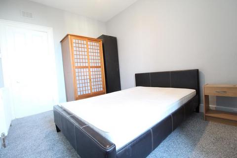 1 bedroom flat to rent, Richmond Terrace, Top Right, AB25