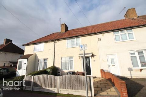 3 bedroom terraced house to rent, Hunters Hall Road, Dagenham