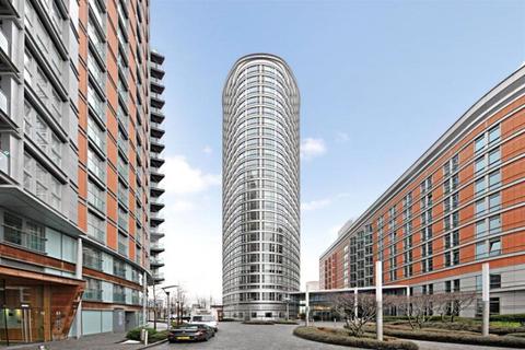 Studio to rent, Ontario Tower, 4 Fairmont Avenue, London