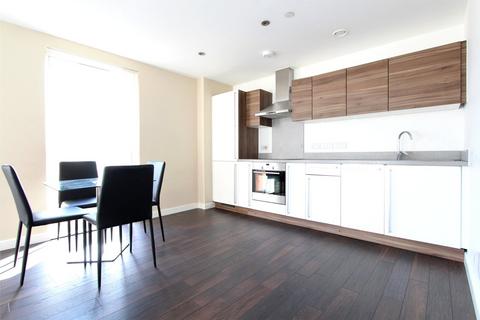 2 bedroom apartment to rent, Sillavan Way, Salford, M3