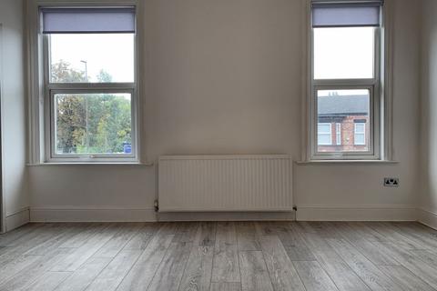 1 bedroom in a house share to rent, Monton Road, Manchester