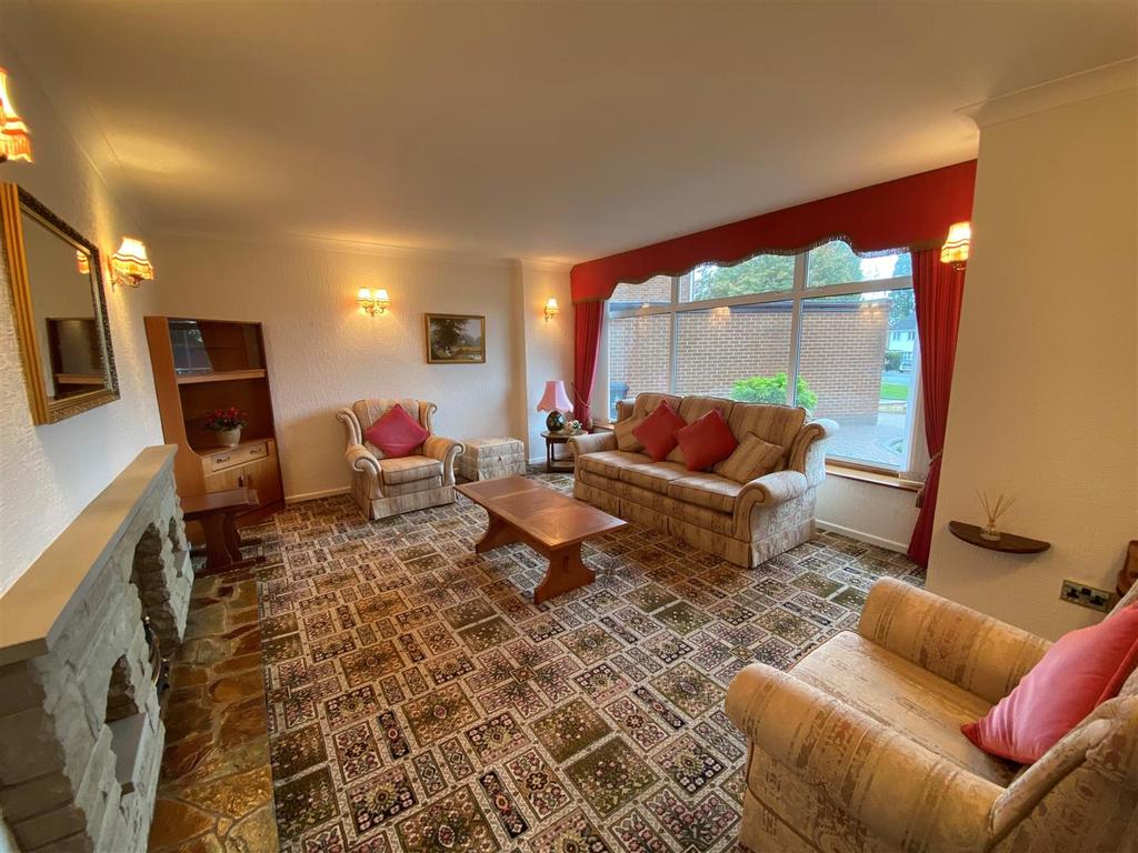 Argyle Road, Walsall 3 bed detached bungalow £369,950