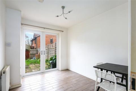 4 bedroom terraced house to rent, Southerngate Way, New Cross, London, SE14