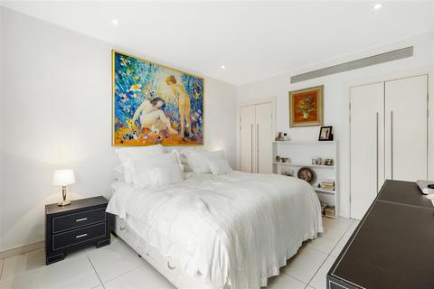 1 bedroom flat for sale, Queenstown Road, SW11