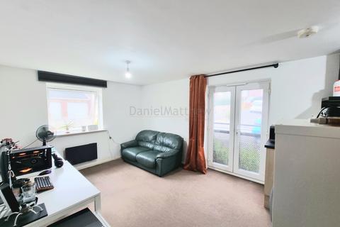 1 bedroom ground floor flat for sale, Longacres, Bridgend, Bridgend County. CF31 2DH