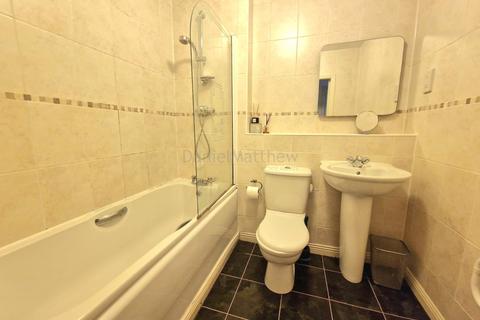 2 bedroom flat for sale, Park Street, Bridgend, Bridgend County. CF31 4BB