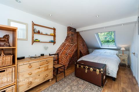 27 Course Road, Ascot, SL5 7HH