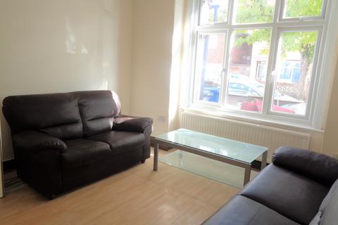 5 bedroom terraced house to rent, Southall UB1