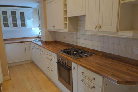 2 bedroom terraced house to rent, Glenholme Road, Bradford, West Yorkshire, BD8