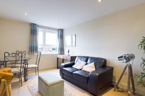 1 bedroom flat to rent, Kings Road, Marina, Swansea, SA1