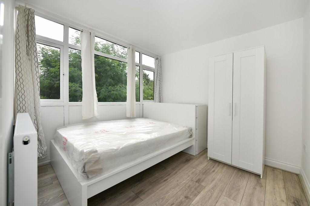 Photo 2025 08 05 17 07 32