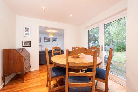 8 Auriol Park Road, Worcester Park, KT4 7DP