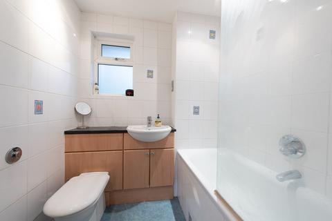 8 Auriol Park Road, Worcester Park, KT4 7DP