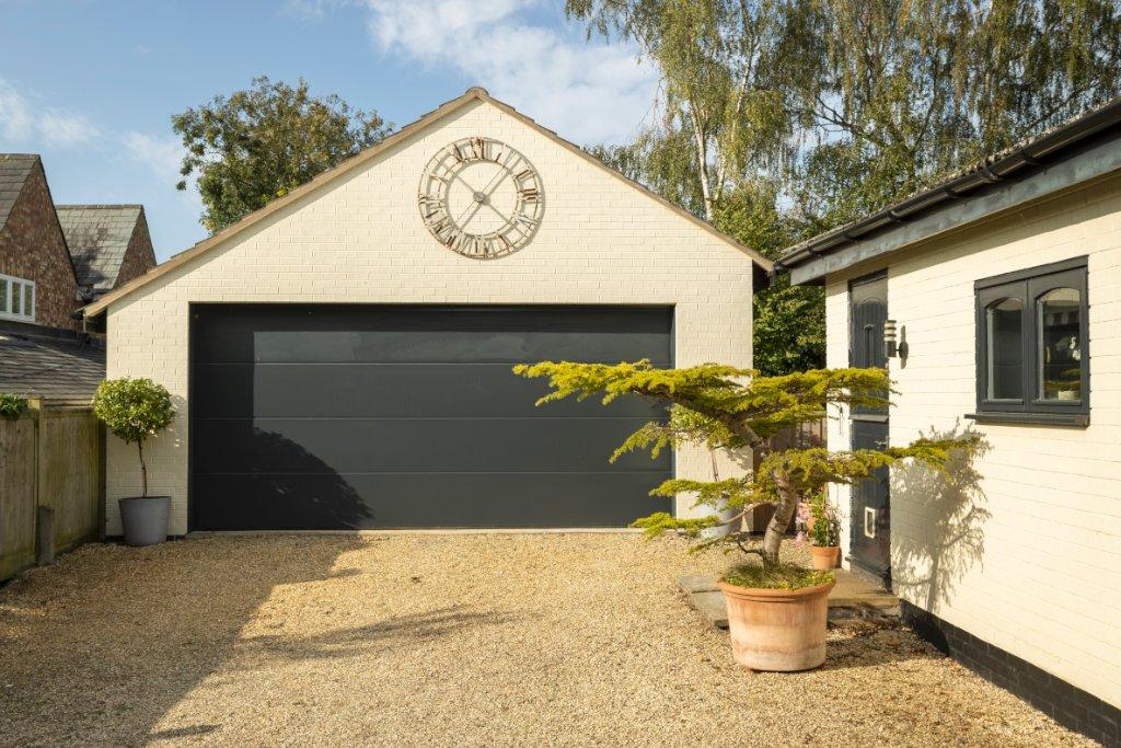 Doube Garage