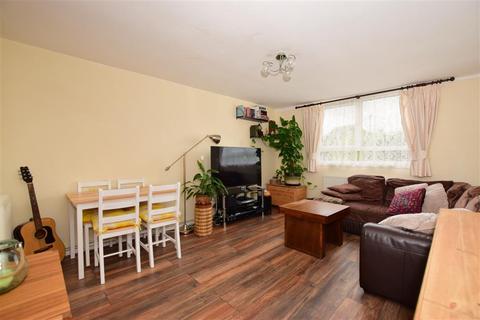 1 bedroom ground floor flat for sale - Thornton Place, Horley, Surrey
