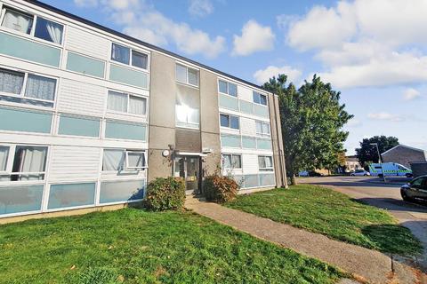 84 Thornton Place, Horley, RH6 8RN