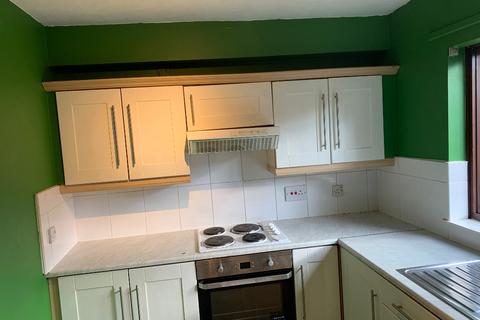 2 bedroom flat to rent, Wallace Court, Stirling Town, Stirling, FK8