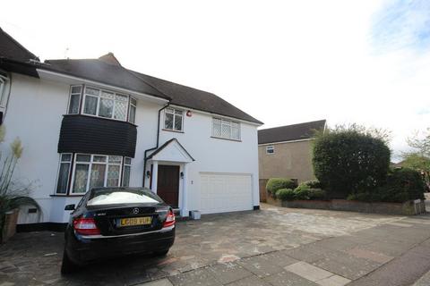 4 bedroom semi-detached house to rent, Edgware HA8