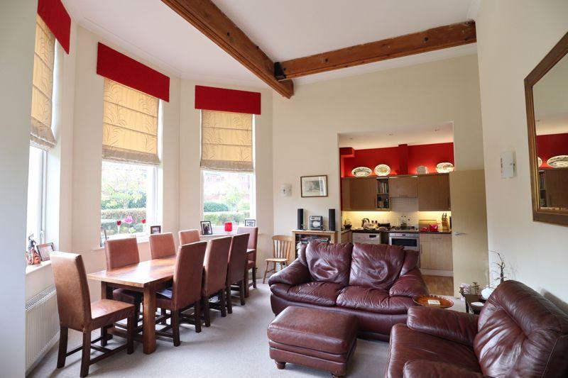 Living Room/dining