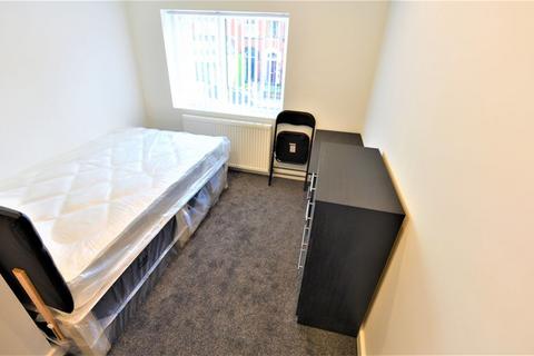 2 bedroom house to rent, 118 Brudenell Road