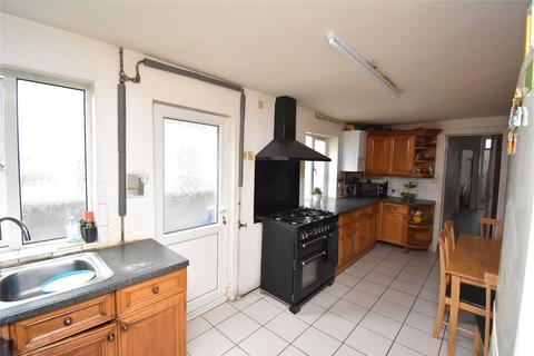 6 bedroom terraced house for sale - Biscot Road, Luton, Bedfordshire, LU3