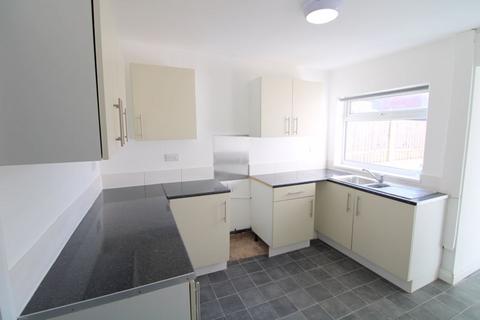 2 bedroom terraced house to rent - Athorpe Grove, Basford, Nottingham, NG6 0AJ